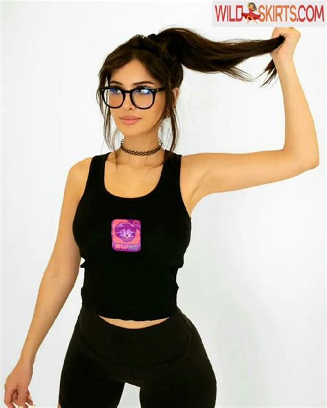 sssniperwolf nudes|Sssniperwolf Nude Porn Videos 